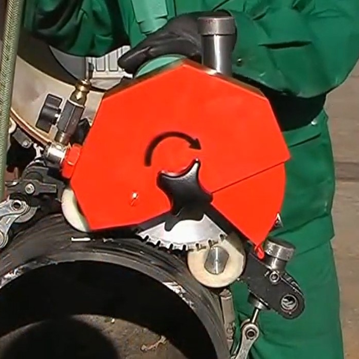 Pipe Cutter on pipe Spitznas Pipe Cutting System & Beveller | EC Hopkins Limited